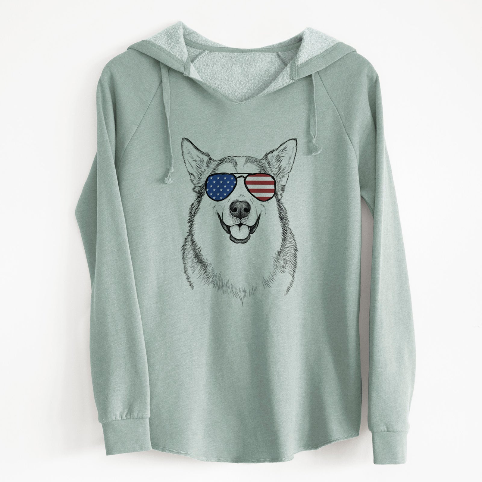 USA Vader the Alaskan Malamute - Cali Wave Hooded Sweatshirt