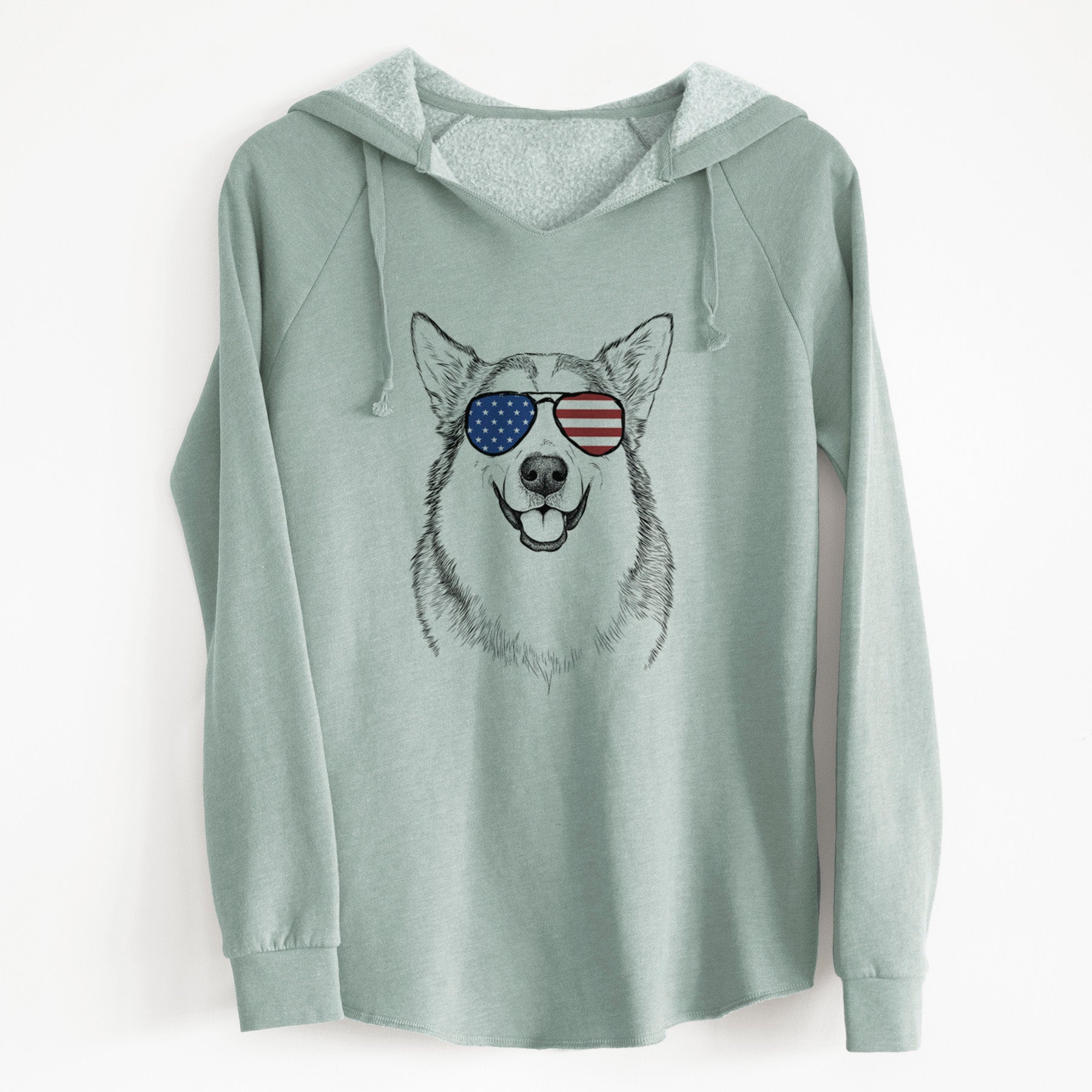 USA Vader the Alaskan Malamute - Cali Wave Hooded Sweatshirt