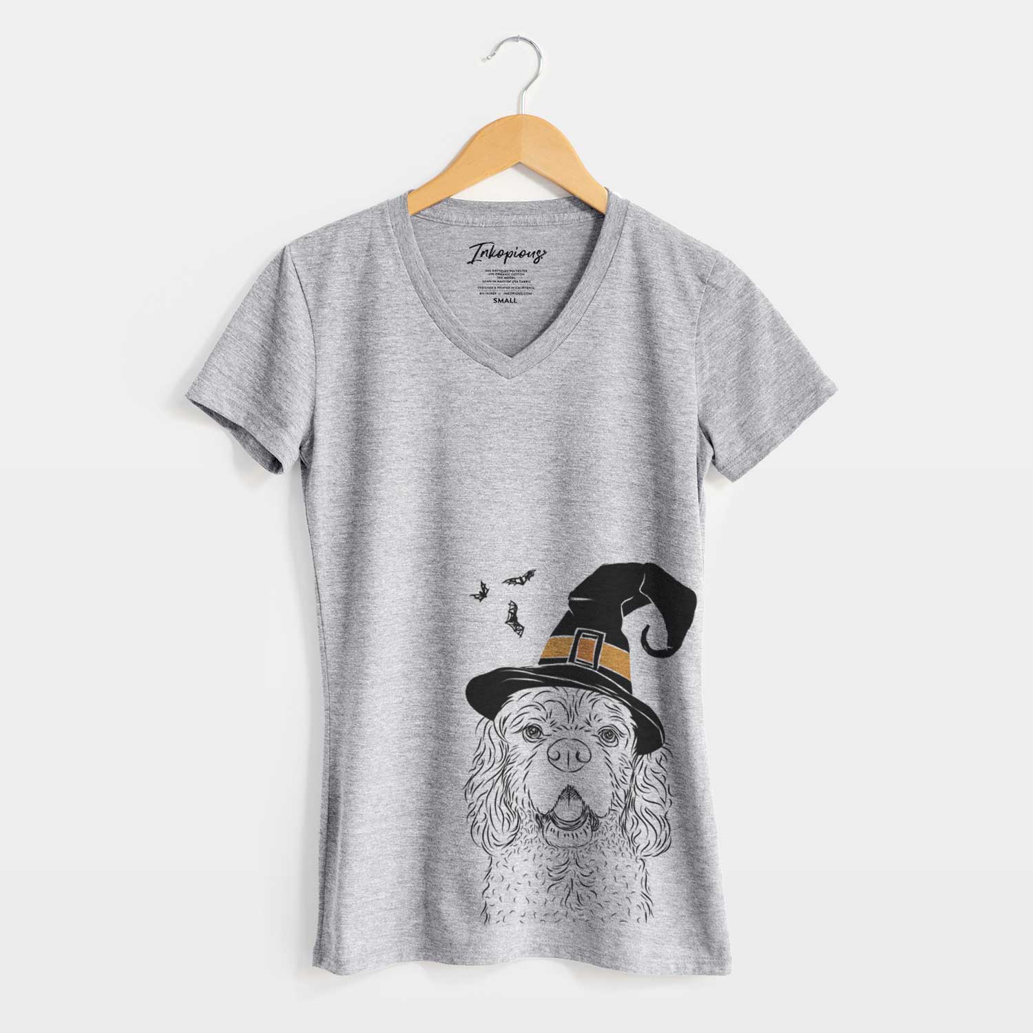 Witch Casey the American Cocker Spaniel - Women's V-neck Shirt