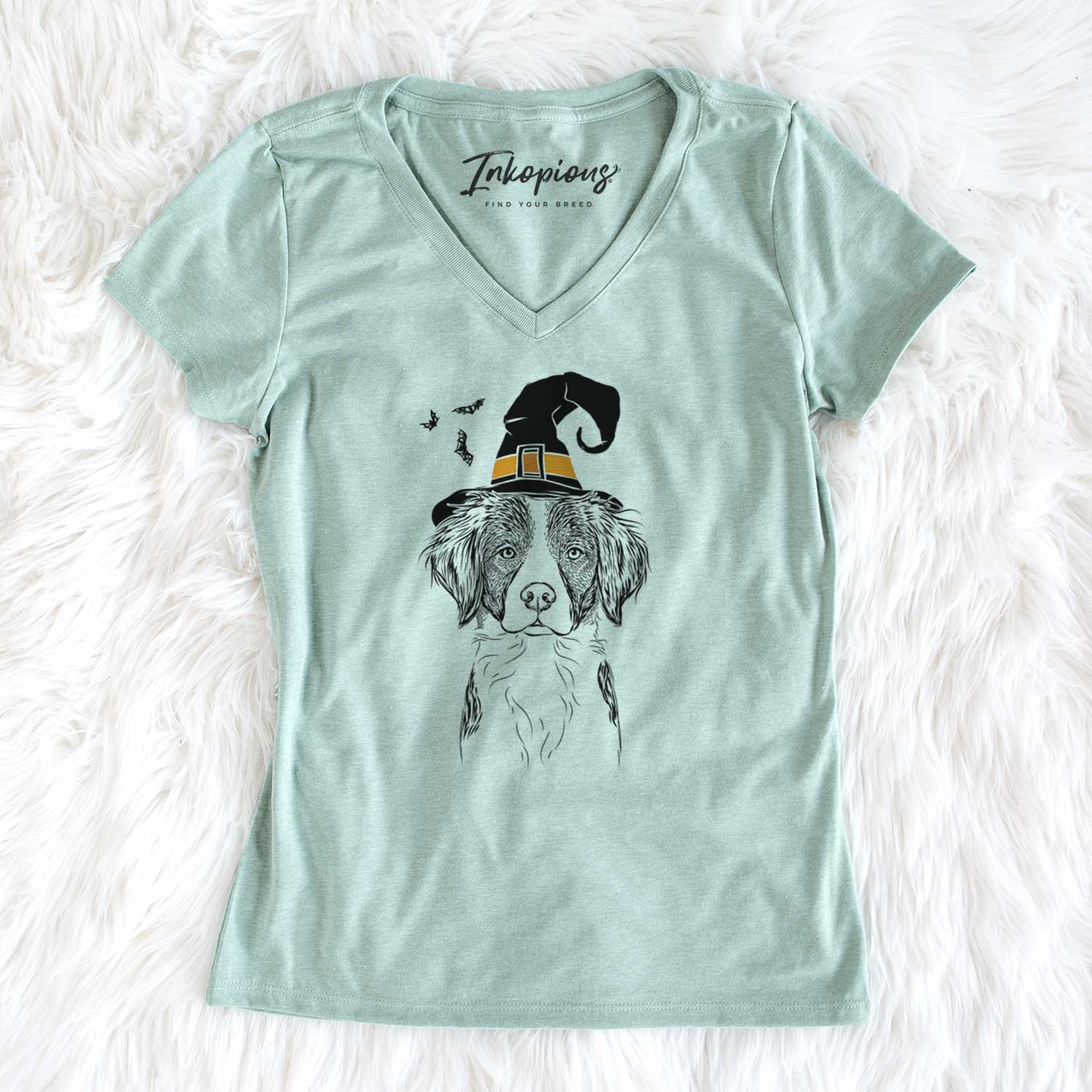 Witch Remi the Brittany - Women's V-neck Shirt